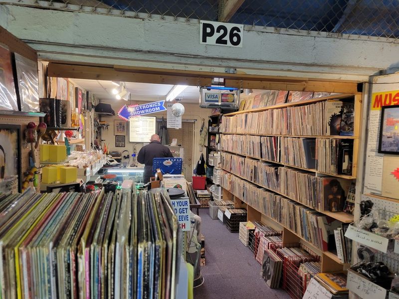 Antiques, Collectibles, and Vinyl Antiques, Collectibles, and Vinyl