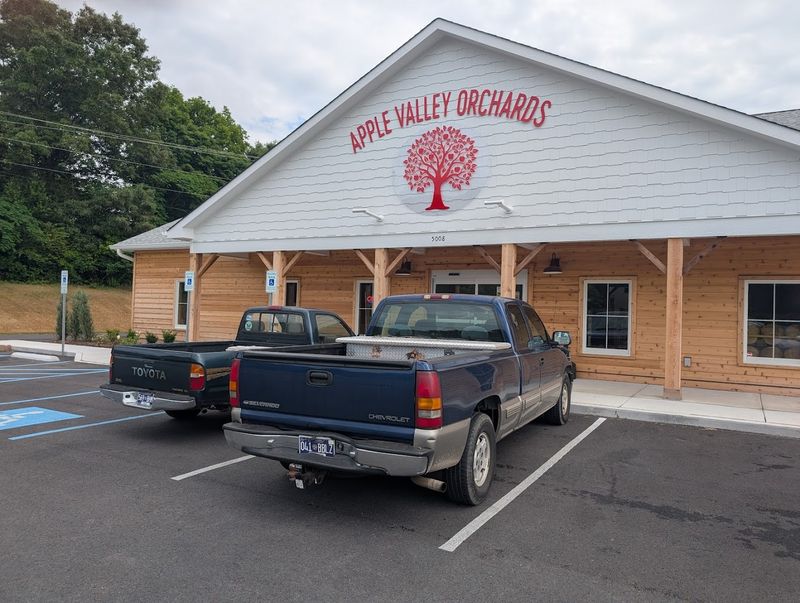 Apple Valley Orchards — Cleveland