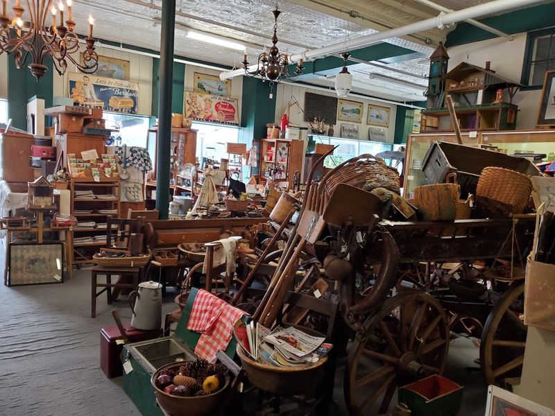 Architectural Salvage That Builders and Restorers Cannot Ignore
