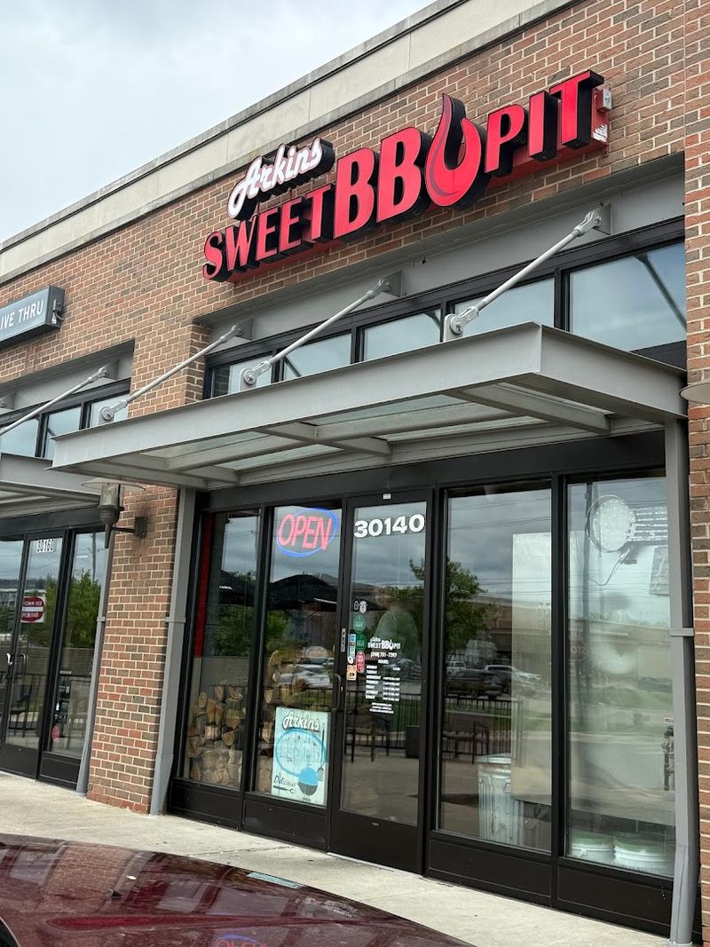Arkin’s Sweet BBQ Pit – Southfield Arkin’s Sweet BBQ Pit – Southfield