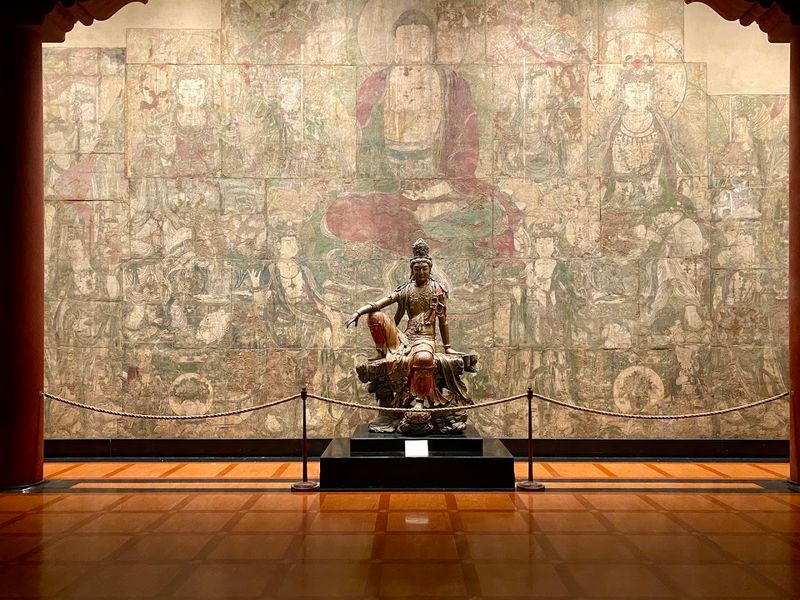 Asian Art That Draws Visitors From Far Away