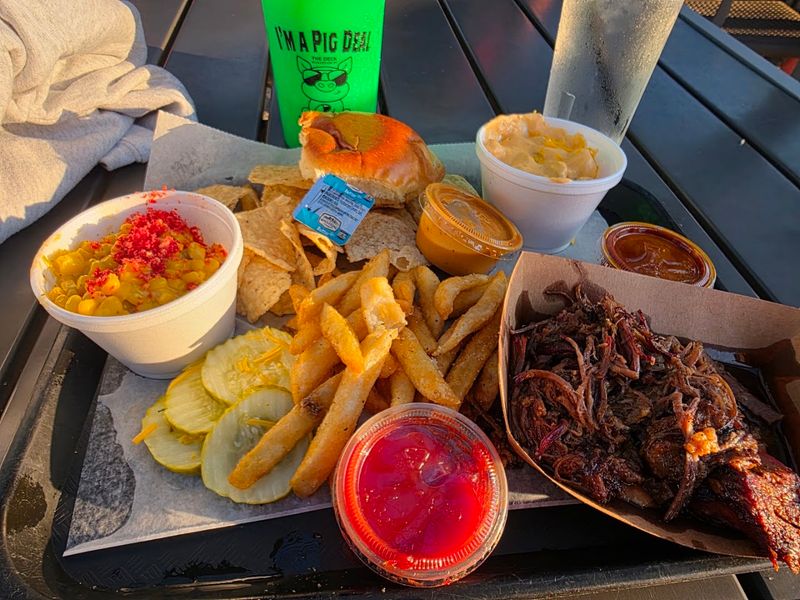 BBQ Plates Built for Serious Appetites BBQ Plates Built for Serious Appetites