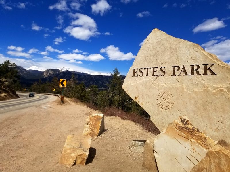 Colorado Heights Without the Harried Resort Mood Colorado Heights Without the Harried Resort Mood
