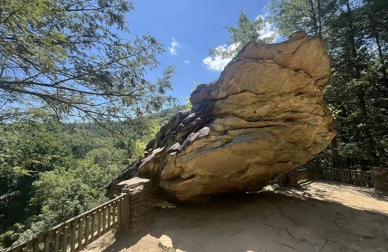 Balanced Rock Trail, Trough Creek State Park, Huntingdon, Pennsylvania