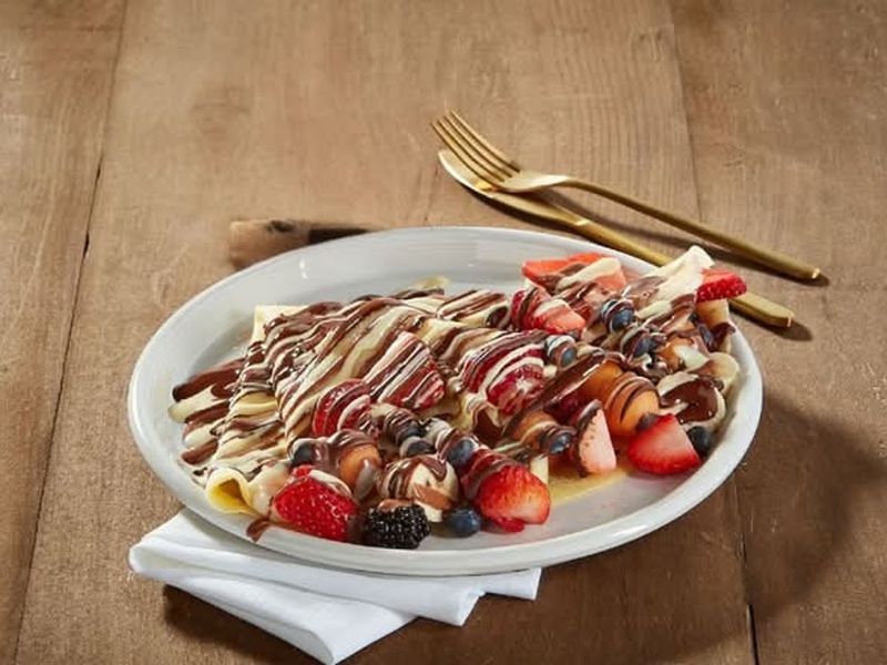 Banana Split with a Chocolate Syringe Banana Split with a Chocolate Syringe
