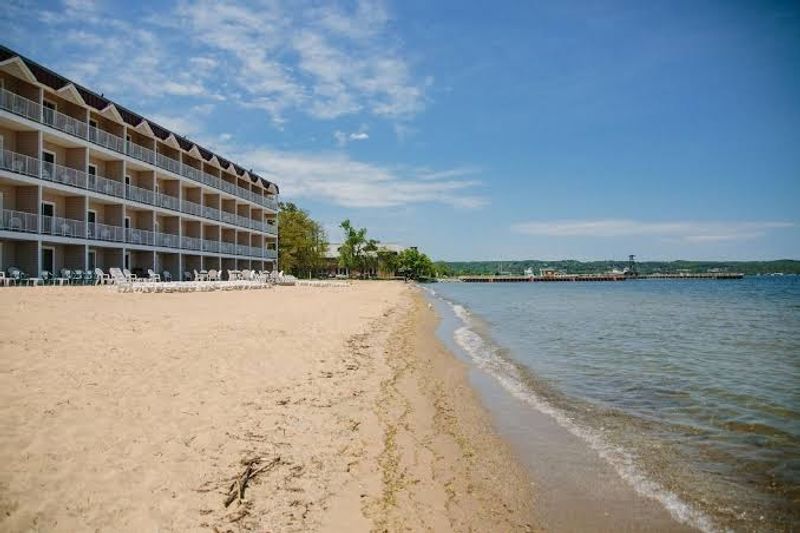Bayshore Resort – Traverse City