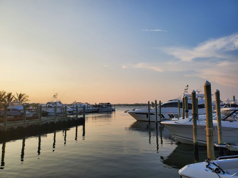 Beach Tavern - Monmouth Beach Beach Tavern - Monmouth Beach