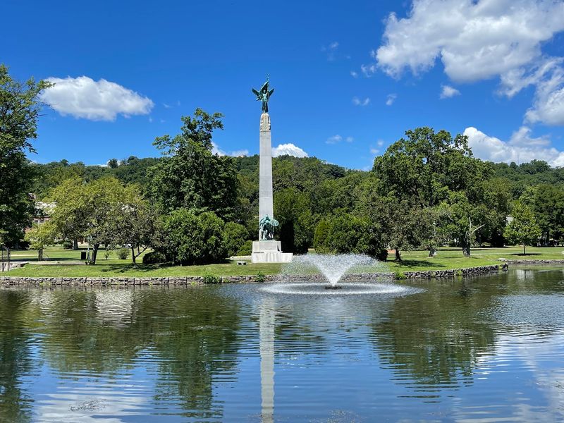 Beautiful Parks Offer Plenty of Free Ways to Spend the Day Beautiful Parks Offer Plenty of Free Ways to Spend the Day