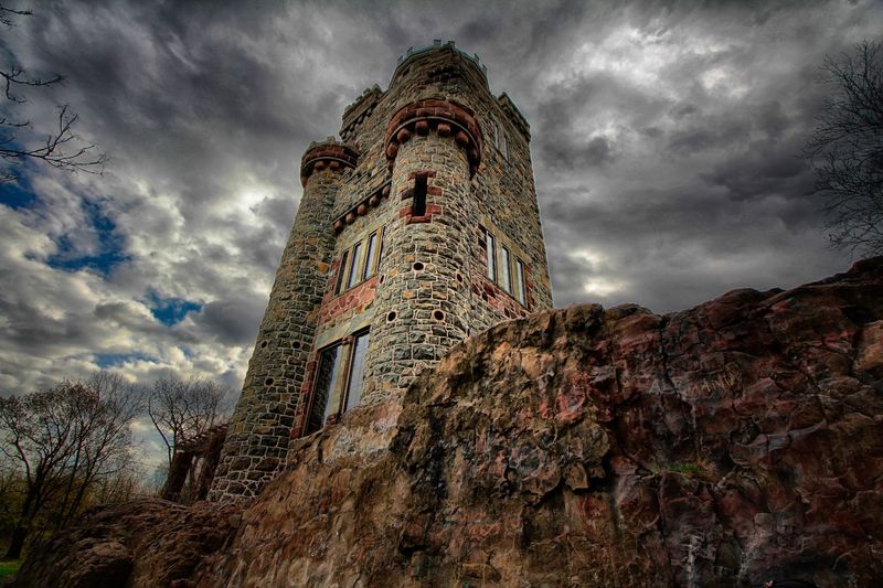 Belle Vista Was Built as an English-Style Castle Belle Vista Was Built as an English-Style Castle