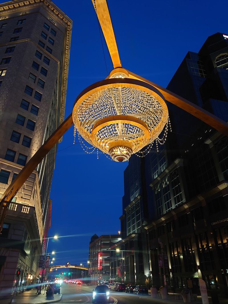 Best Time to See the Chandelier Best Time to See the Chandelier