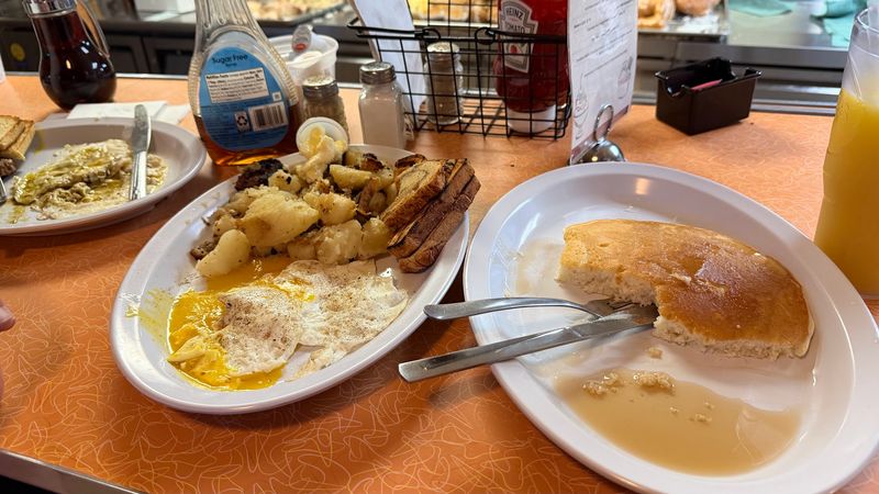 Big Portions Mean You Should Arrive Hungry Big Portions Mean You Should Arrive Hungry