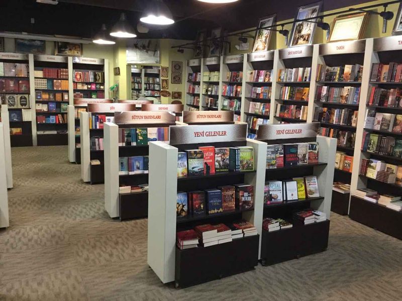 Books in Six Languages Turn the Shelves Into a Global Reading Room