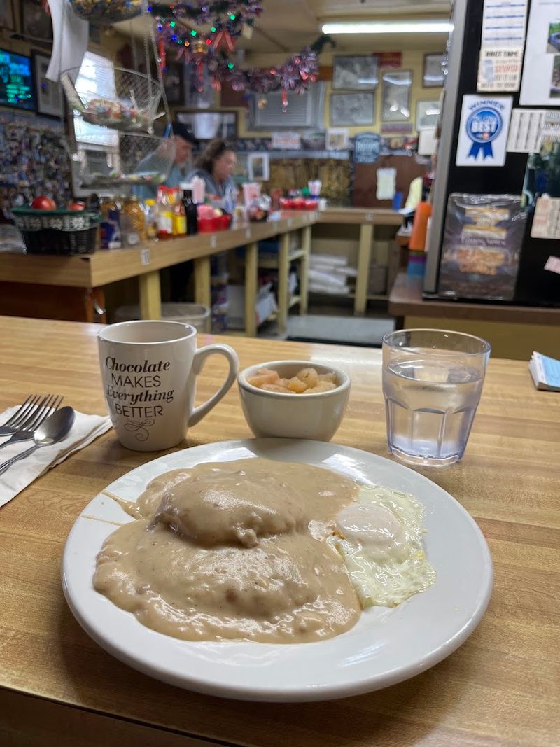 Breakfast Brings Out The Regulars Early Breakfast Brings Out The Regulars Early