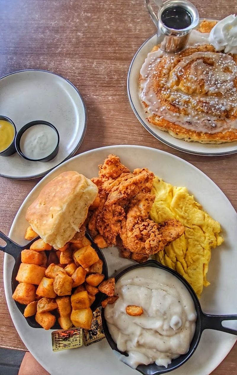 Breakfast Regulars Know Exactly Why This Spot Works Breakfast Regulars Know Exactly Why This Spot Works