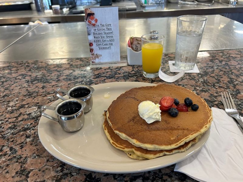 Buckwheat Pancakes With Candied Pecans and Banana Buckwheat Pancakes With Candied Pecans and Banana