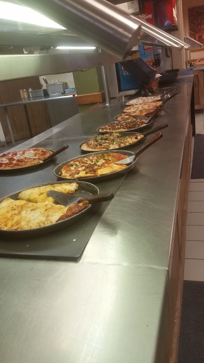 Buffet-Style Service That Brings Back Memories Buffet-Style Service That Brings Back Memories