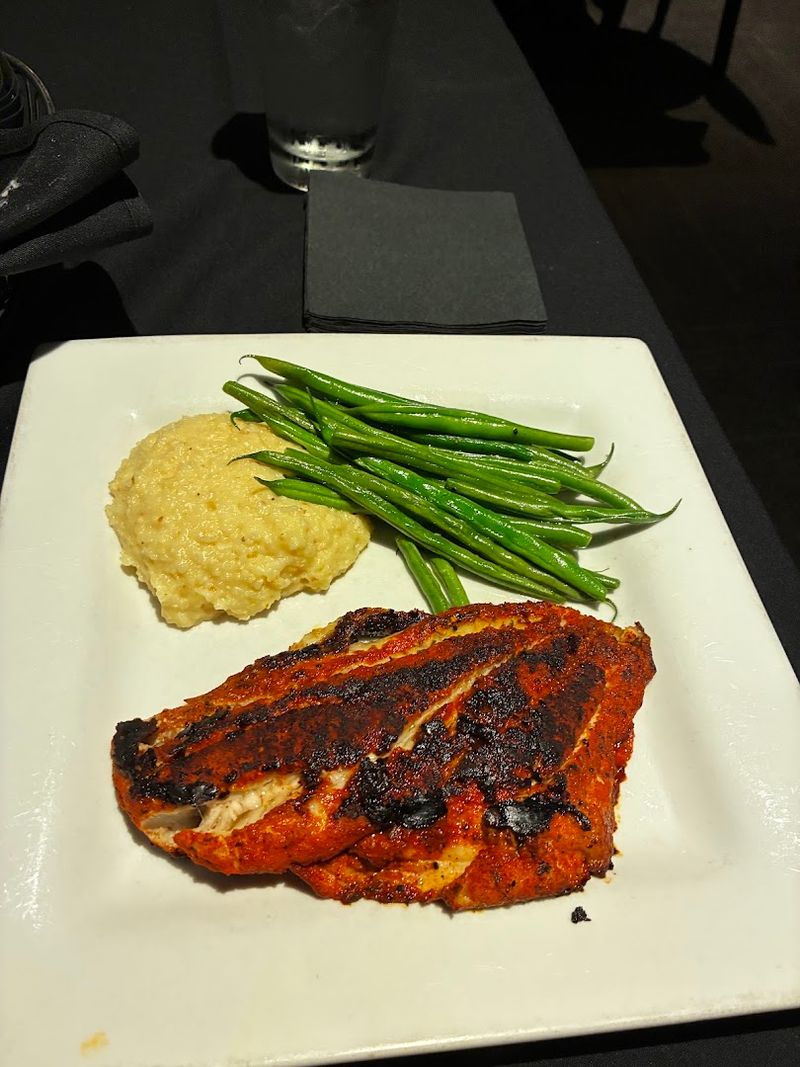 Blackened Grouper With Smoked Gouda Grits That Hits Different Blackened Grouper With Smoked Gouda Grits That Hits Different