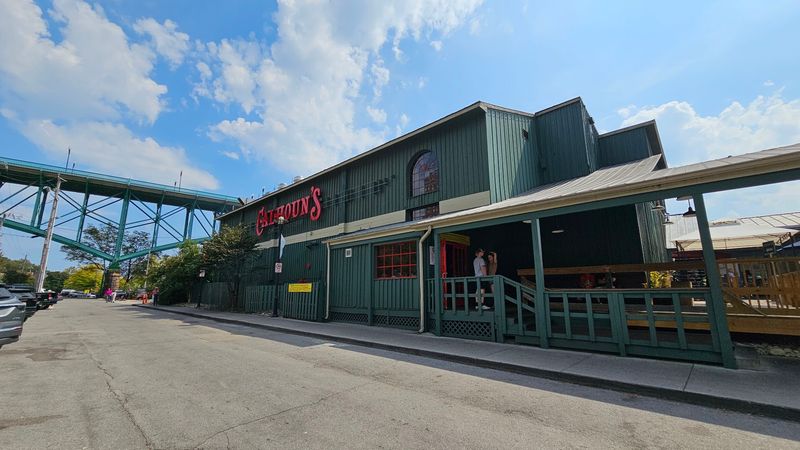 Calhoun's on the River — Knoxville