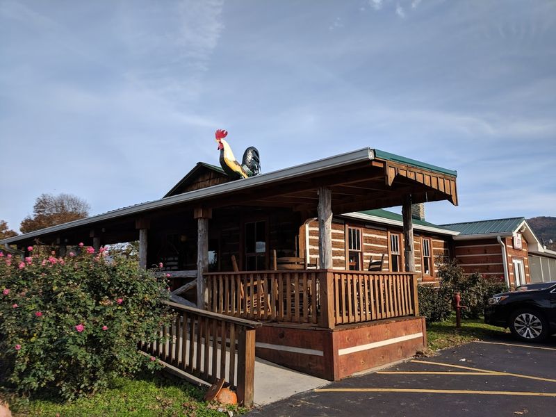 Carver Orchards & Applehouse Restaurant — Cosby