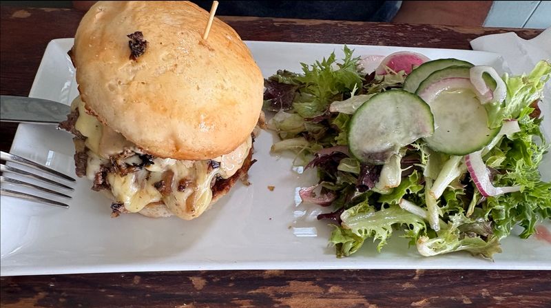 Cavé Bistro - Avon-by-the-Sea Cavé Bistro - Avon-by-the-Sea