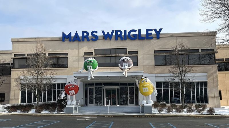 Chocolate-Scented Breezes Give the Town an Unexpectedly Sweet Side