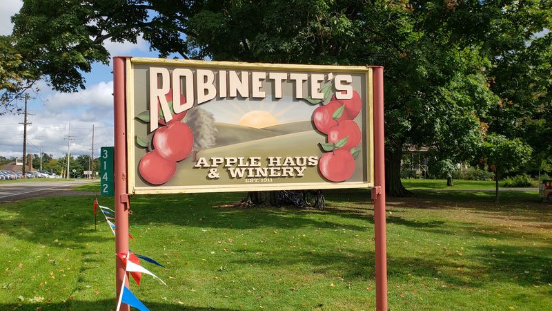 Cider donuts and sweet extras turn one stop into a tradition