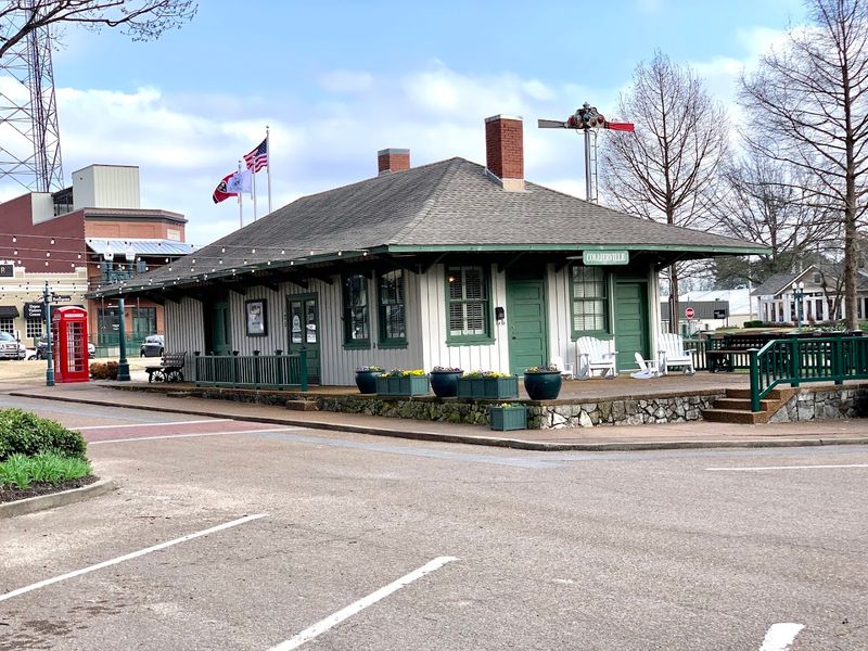 Collierville Collierville