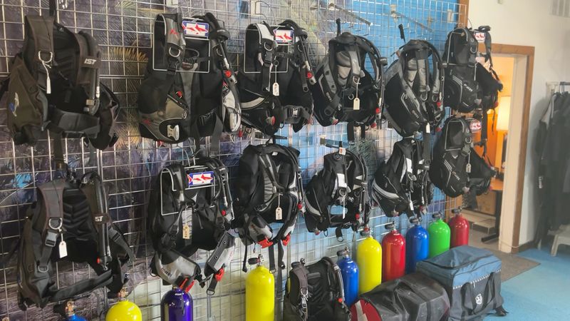 Complete Diving Services and Training Programs Complete Diving Services and Training Programs
