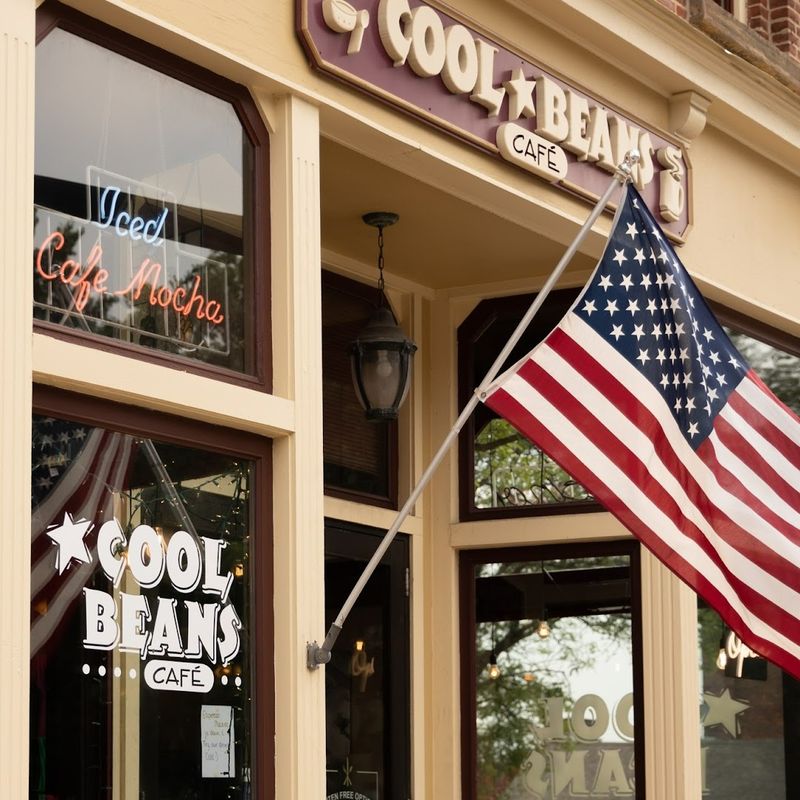 Cool Beans Cafe, Medina