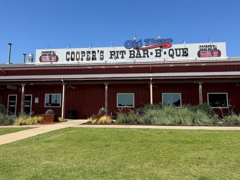 Cooper's Old Time Pit Bar-B-Que (Fort Worth)