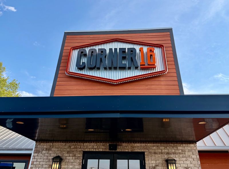 Corner16