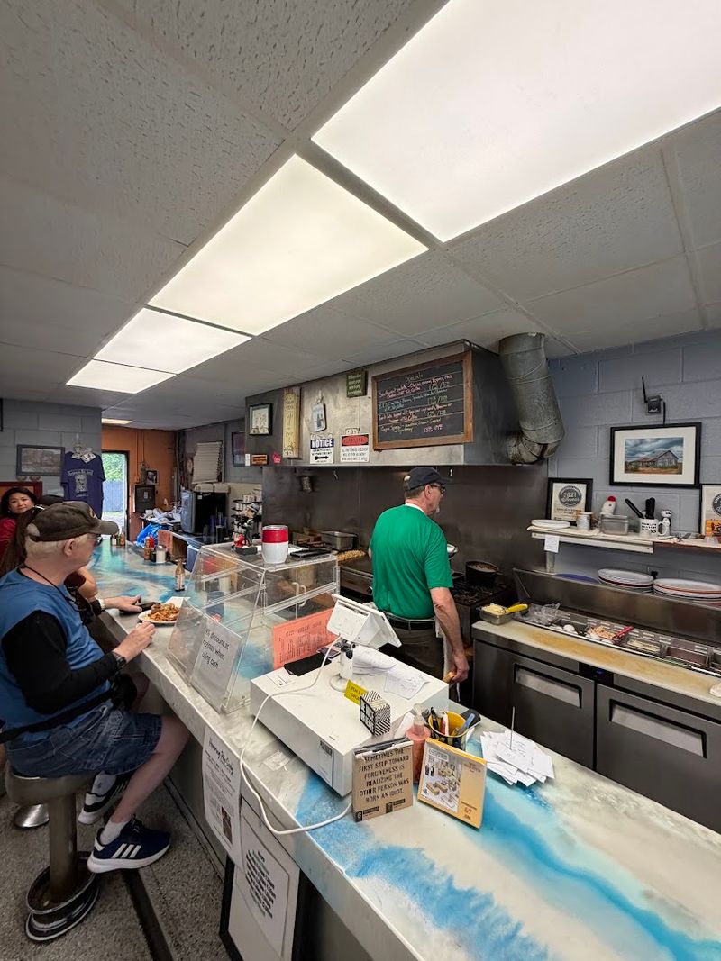 Counter Seats Turn Breakfast Into A Show Counter Seats Turn Breakfast Into A Show