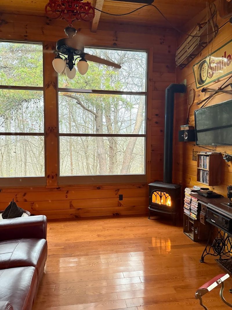 Cozy fireplaces and cold-weather charm Cozy fireplaces and cold-weather charm