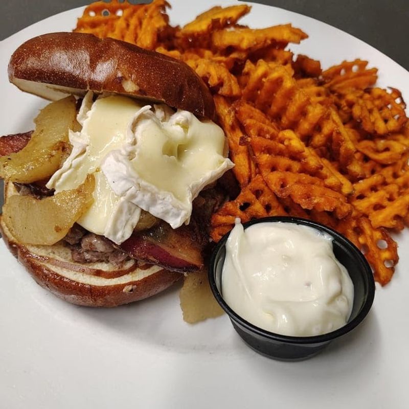 Creative Burgers, Hearty Entrées, and Shareable Favorites