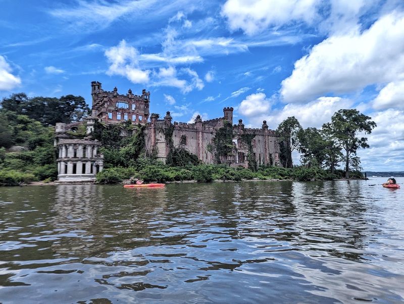 Crossing The Hudson By Kayak