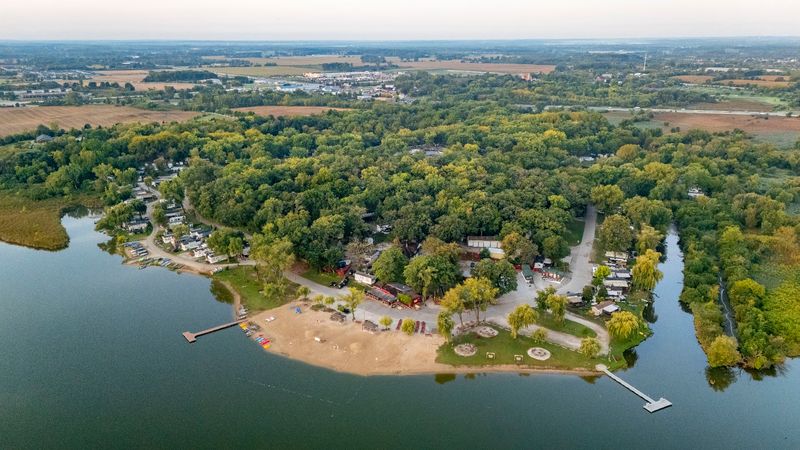 Fish Lake Beach Camping Resort (Volo) Fish Lake Beach Camping Resort (Volo)