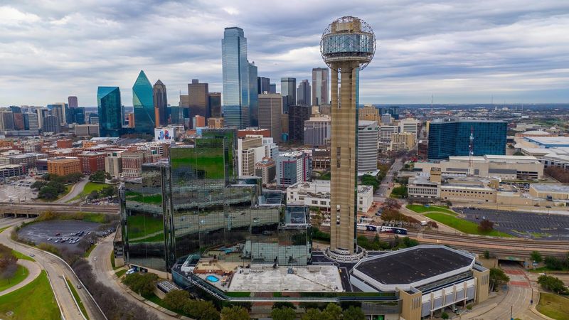 Dallas (Dallas) Dallas (Dallas)