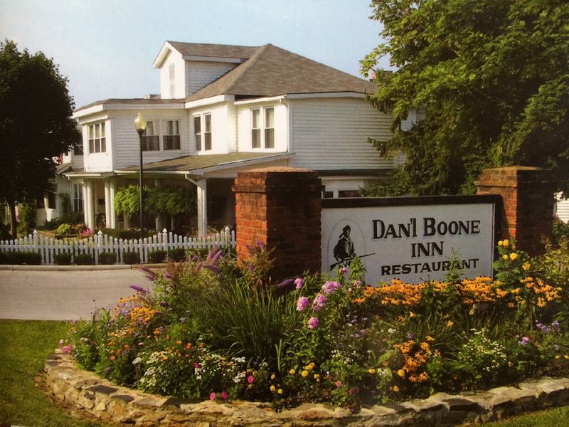 Dan’l Boone Inn (Boone)