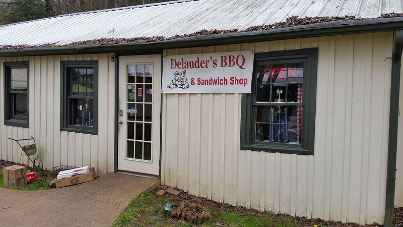 Delauder's BBQ — Sevierville