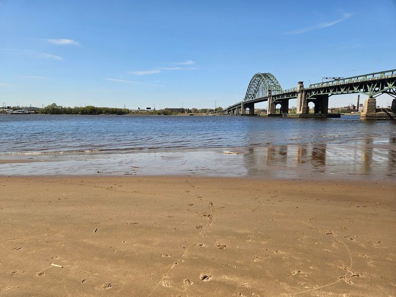 Delaware River Views Steal the Show