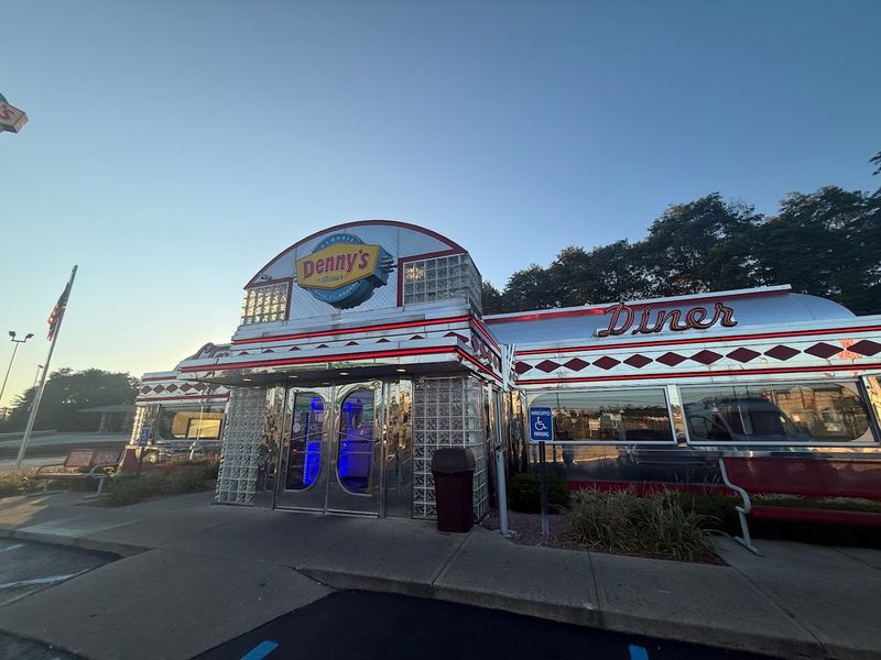 Denny’s Classic Diner, Zanesville Denny’s Classic Diner, Zanesville
