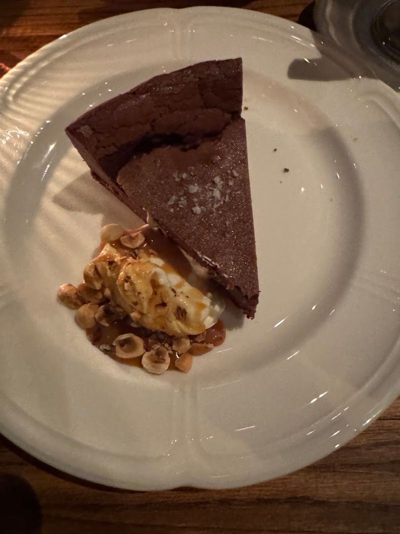 Desserts That End the Meal on a High Note Desserts That End the Meal on a High Note