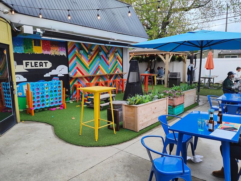 Detroit Fleat — Ferndale Detroit Fleat — Ferndale