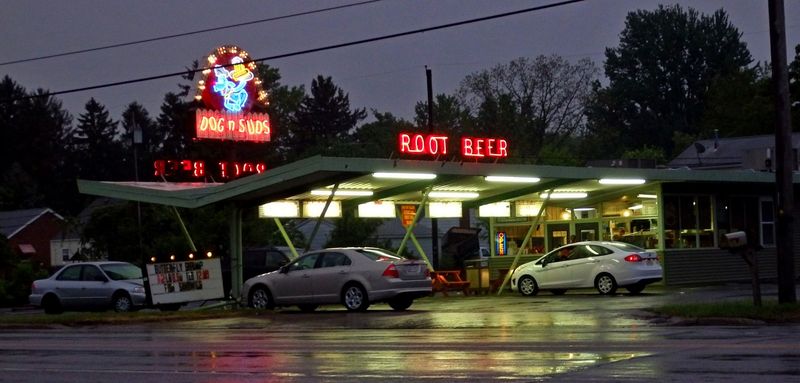 Dog-N-Suds, Elyria Dog-N-Suds, Elyria