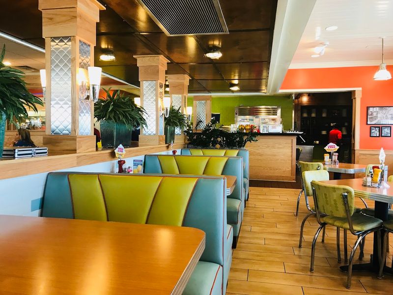 Dot Coffee Shop (Houston)