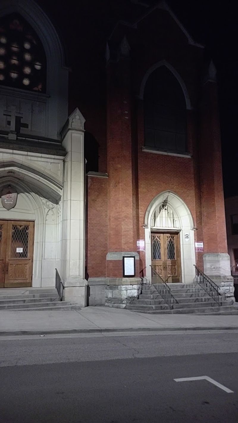 Downtown Location Perfect for Post-Mass Exploration