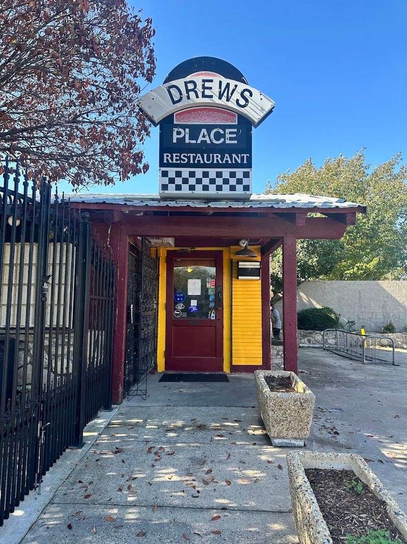 Drew's Place (Fort Worth) Drew's Place (Fort Worth)