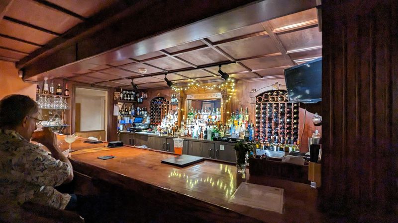 Drinks, pairings, and special events add to the experience