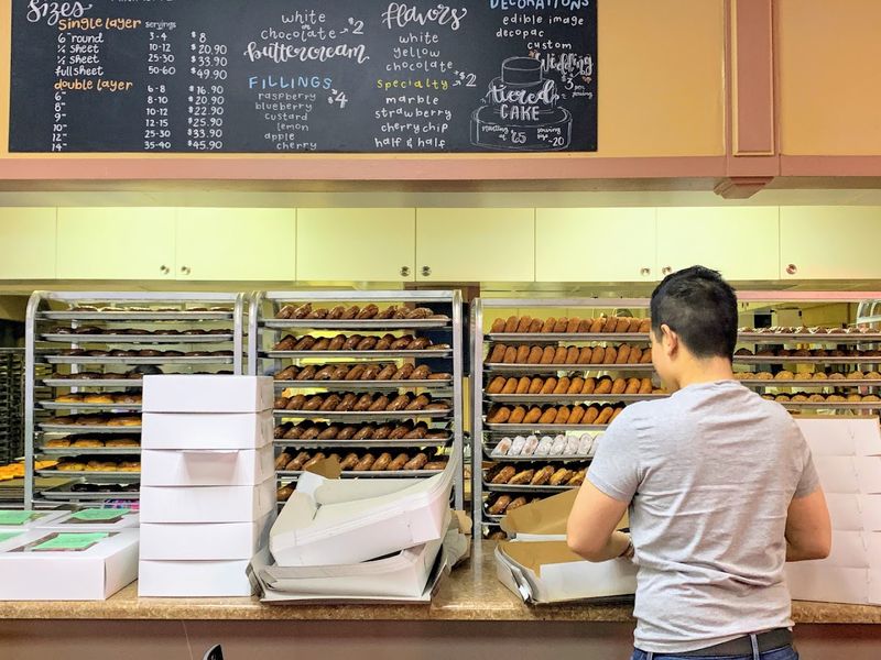 Drive-Thru, Early Hours, and How to Time Your Visit Right