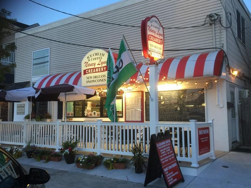 Dune Drive Brings Together Local Shops Restaurants and Sweet Treats
